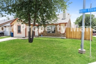 4-Bed Oasis in San Antonio with 2 Full Baths – Perfect for Family Living!