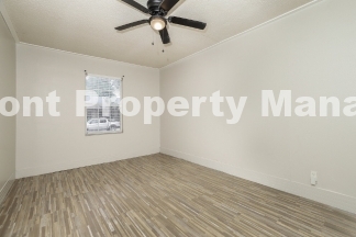 4-Bed Oasis in San Antonio with 2 Full Baths – Perfect for Family Living!