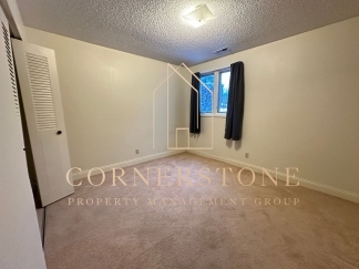 Moen Apartment, Secure building 1 bed 1 bath