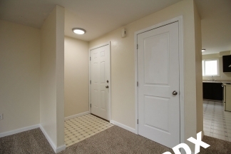 Freshly Updated Crestwood Neighborhood 2 Bedroom at The Crossroads