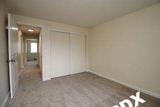 Freshly Updated Crestwood Neighborhood 2 Bedroom at The Crossroads