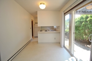 2 Bed/1 Bath with Garage In Gorgeous N. Tabor Courtyard 4-Plex