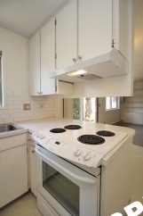 2 Bed/1 Bath with Garage In Gorgeous N. Tabor Courtyard 4-Plex