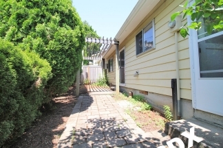 2 Bed/1 Bath with Garage In Gorgeous N. Tabor Courtyard 4-Plex