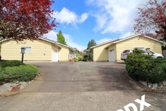 2 Bed/1 Bath with Garage In Gorgeous N. Tabor Courtyard 4-Plex