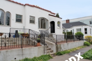 Gorgeous Remodeled Belmont 1 Bedroom with Garage!