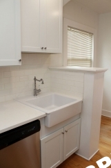 Gorgeous Remodeled Belmont 1 Bedroom with Garage!