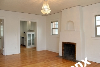 Gorgeous Remodeled Belmont 1 Bedroom with Garage!