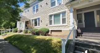 Adorable Vintage 1 Bedroom Unit in the Heart of Kenton