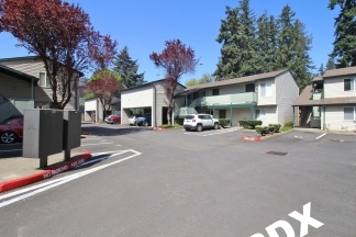 Sweet 1 Bedroom Apartment at Ascot Firs located near MAX