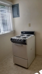 Charming Vintage Irvington Apartment in Brick Courtyard Complex