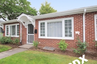 Charming Vintage Irvington Apartment in Brick Courtyard Complex