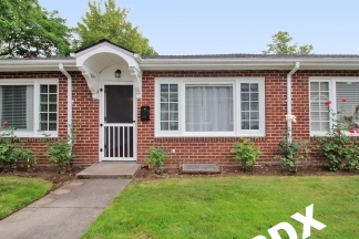 Charming Vintage Irvington Apartment in Brick Courtyard Complex