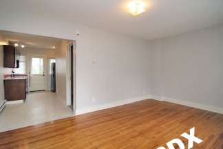 Charming Vintage Irvington Apartment in Brick Courtyard Complex