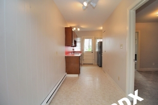 Charming Vintage Irvington Apartment in Brick Courtyard Complex