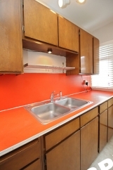 Charming Vintage Irvington Apartment in Brick Courtyard Complex