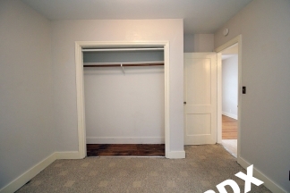 Charming Vintage Irvington Apartment in Brick Courtyard Complex