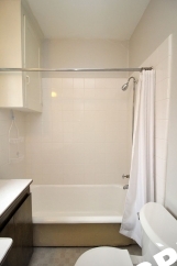 Charming Vintage Irvington Apartment in Brick Courtyard Complex