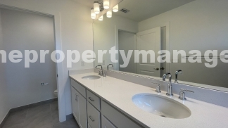 Charming 3-Bed with 2 Baths in Stuart