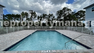 Charming 3-Bed with 2 Baths in Stuart