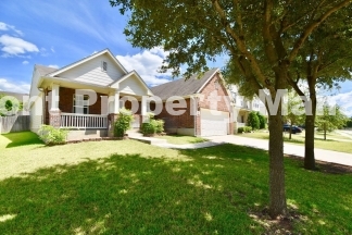 Beautiful 3 bedroom in NE San Antonio!