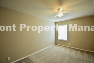 Beautiful 3 bedroom in NE San Antonio!