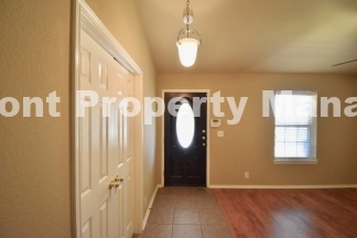 Beautiful 3 bedroom in NE San Antonio!