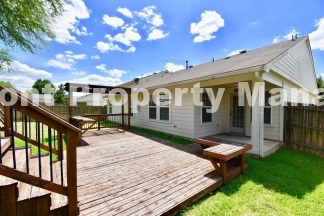 Beautiful 3 bedroom in NE San Antonio!