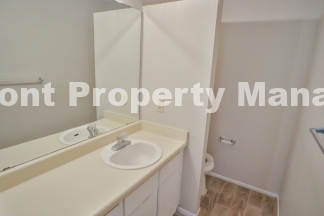 Spacious 2 bed/1.5 bath Duplex in NE San Antonio!