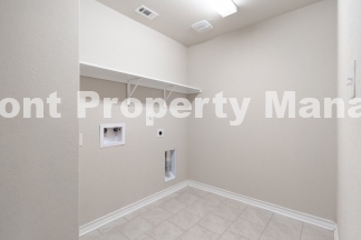 Gorgeous 4 Bedroom 2 & Half Bath Home in the Solana Ridge Community!