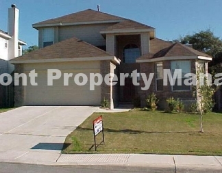 Nice 3 bedroms 2 and half baths