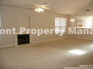 Nice 3 bedroms 2 and half baths