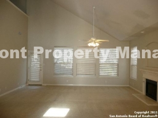 Nice 3 bedroms 2 and half baths