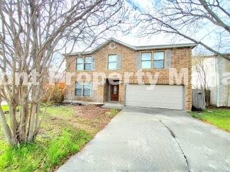 Beautiful 4 Bedroom 2.5 Bath Home in the Venture Community!