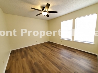 Beautiful 4 Bedroom 2.5 Bath Home in the Venture Community!