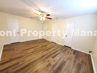 Beautiful 4 Bedroom 2.5 Bath Home in the Venture Community!