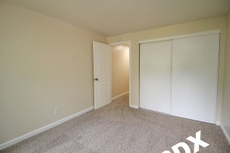 Freshly Updated Crestwood Neighborhood 2 Bedroom at The Crossroads