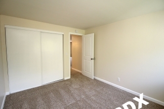Freshly Updated Crestwood Neighborhood 2 Bedroom at The Crossroads
