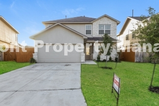 Spacious 5-Bed Sanctuary with 3.5 Baths in San Antonio