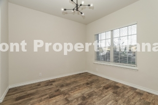 Spacious 5-Bed Sanctuary with 3.5 Baths in San Antonio