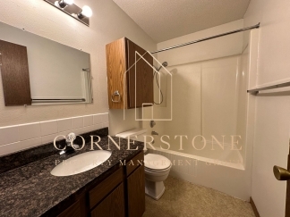 Well Kept 2 bedroom apartment $650