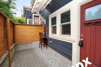 MOVE-IN SPECIAL- 1 Month Free!!-- Eden Everett's NW District Carriage House Studio Apartment