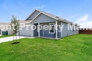 Charming 3-Bed Oasis at 3206 Gingham Point – Spacious 1260 Sq Ft with 2 Full Baths in Converse, TX!