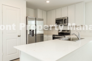 Charming 3-Bed Oasis at 3206 Gingham Point – Spacious 1260 Sq Ft with 2 Full Baths in Converse, TX!