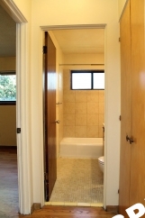 Lovely 1 Bedroom Apartment with Fireplace in Ideal NW PDX Location