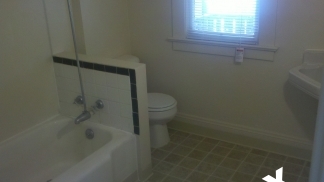 Close-in 1 Bedroom Duplex unit in Sullivan's Gulch