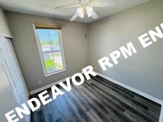 3 Bed 2.5 Bath in New Town, Spacious, and Move-In Ready!