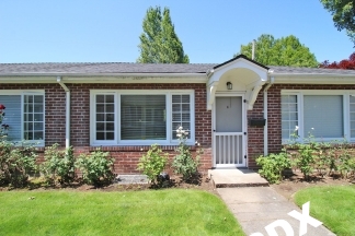 Charming Studio-style 1 Bed Bricker in Desirable Irvington Area