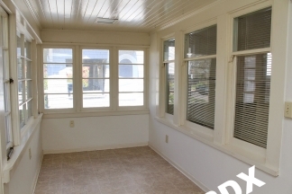 Adorable 3+ Bedroom Roseway/Rose City Park Bungalow!