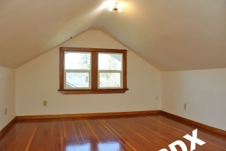 Adorable 3+ Bedroom Roseway/Rose City Park Bungalow!